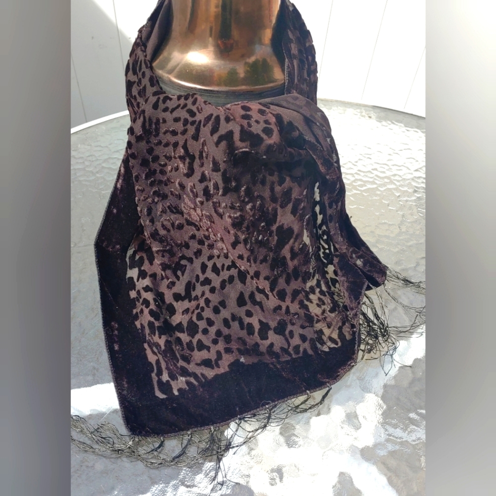 LAST ONE, restock!✨ Brown Silk Viscose Burnout Velvet Fringe Scarf Leopard - Picture 4 of 4